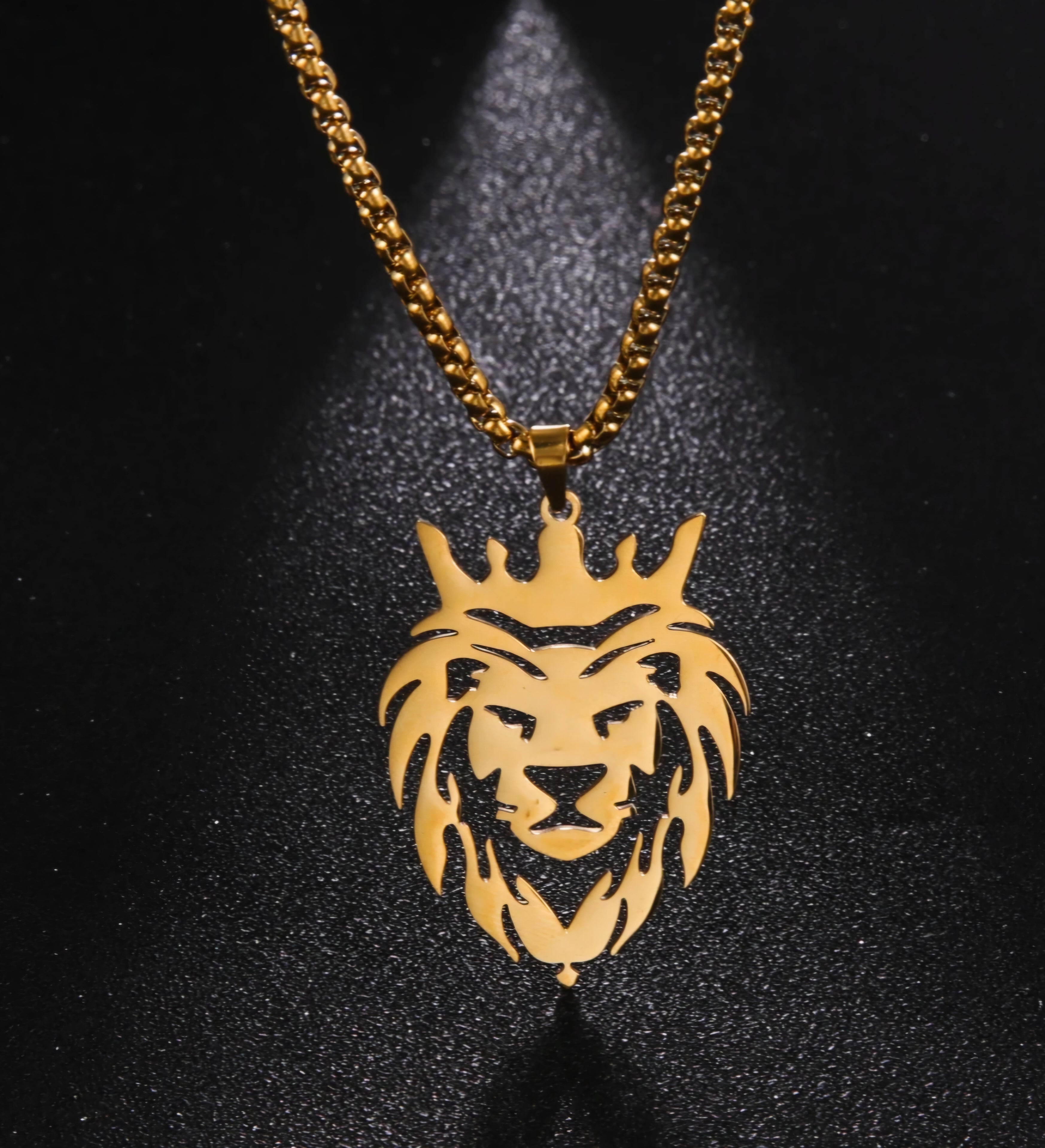 Gold Tone Lion Pendant w/ Chain