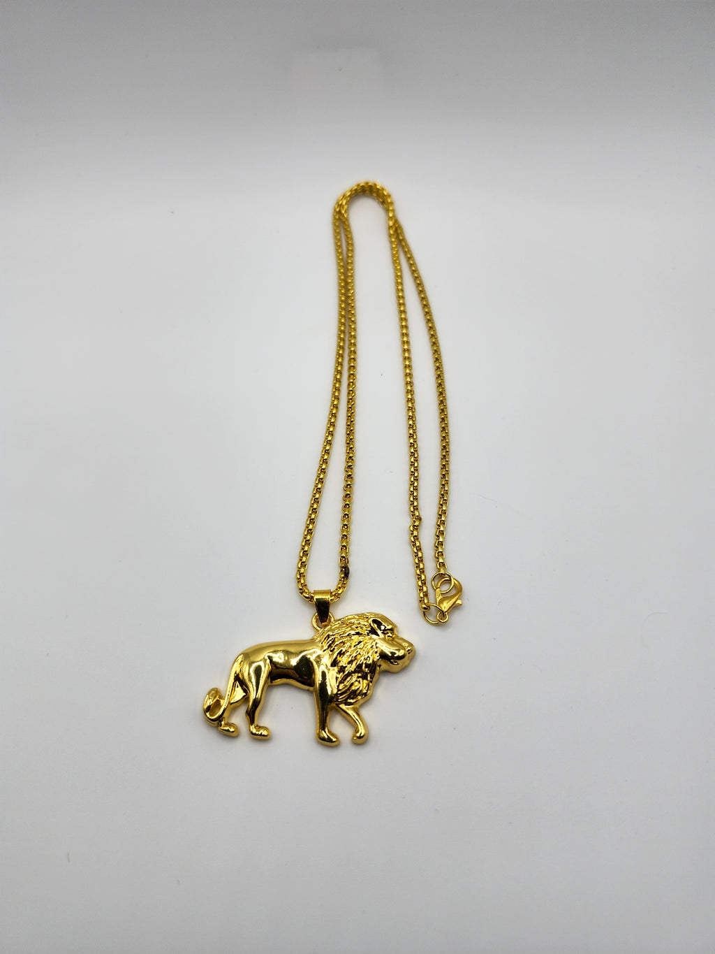 Lion Pendant w/Chain 3-D