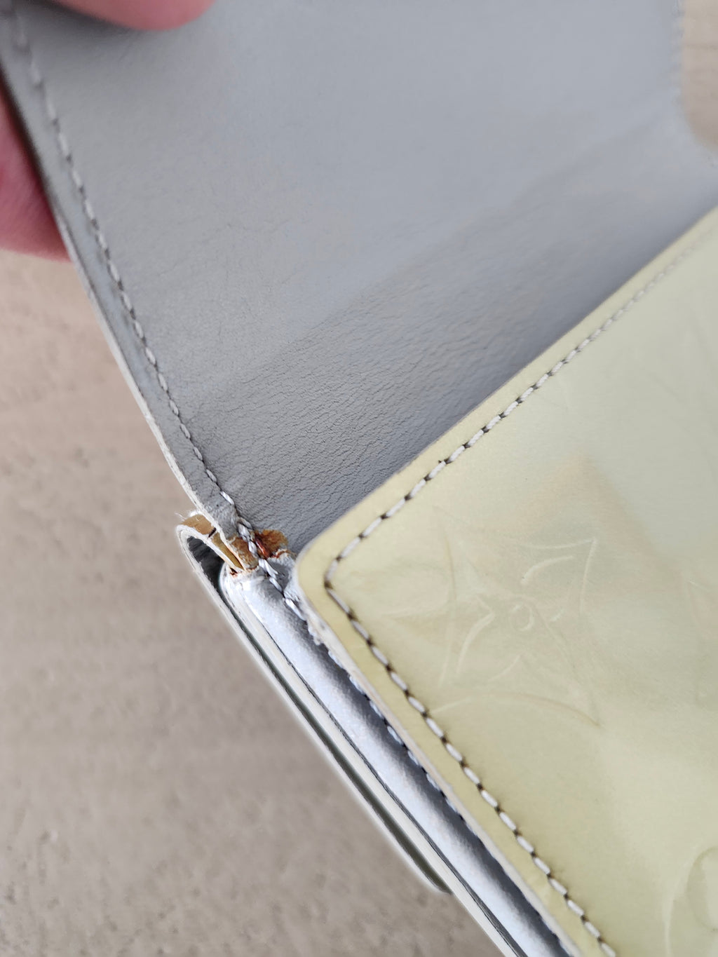 Louis Vuitton Vernis Elise Monogram Wallet