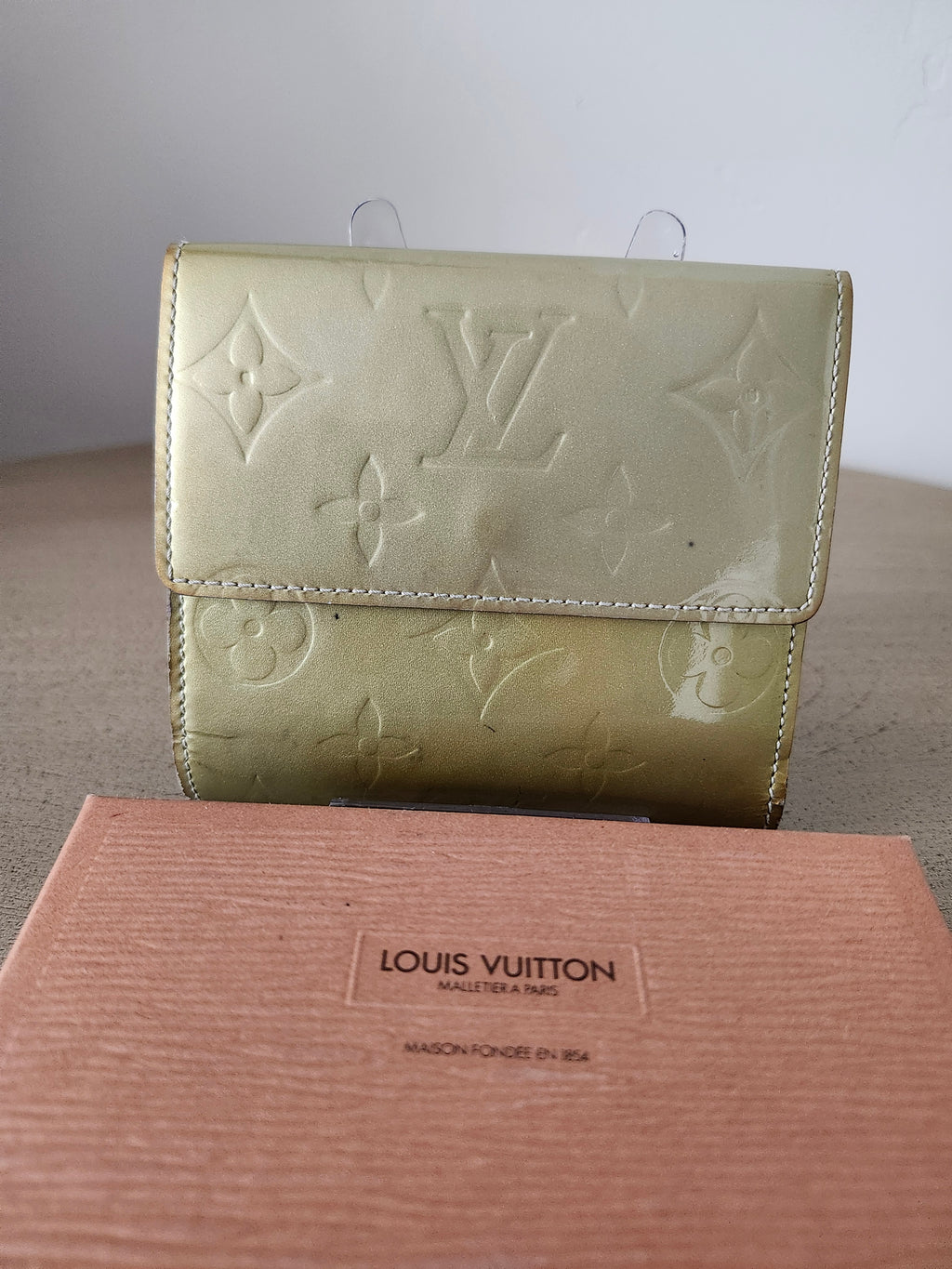 Louis Vuitton Vernis Elise Monogram Wallet