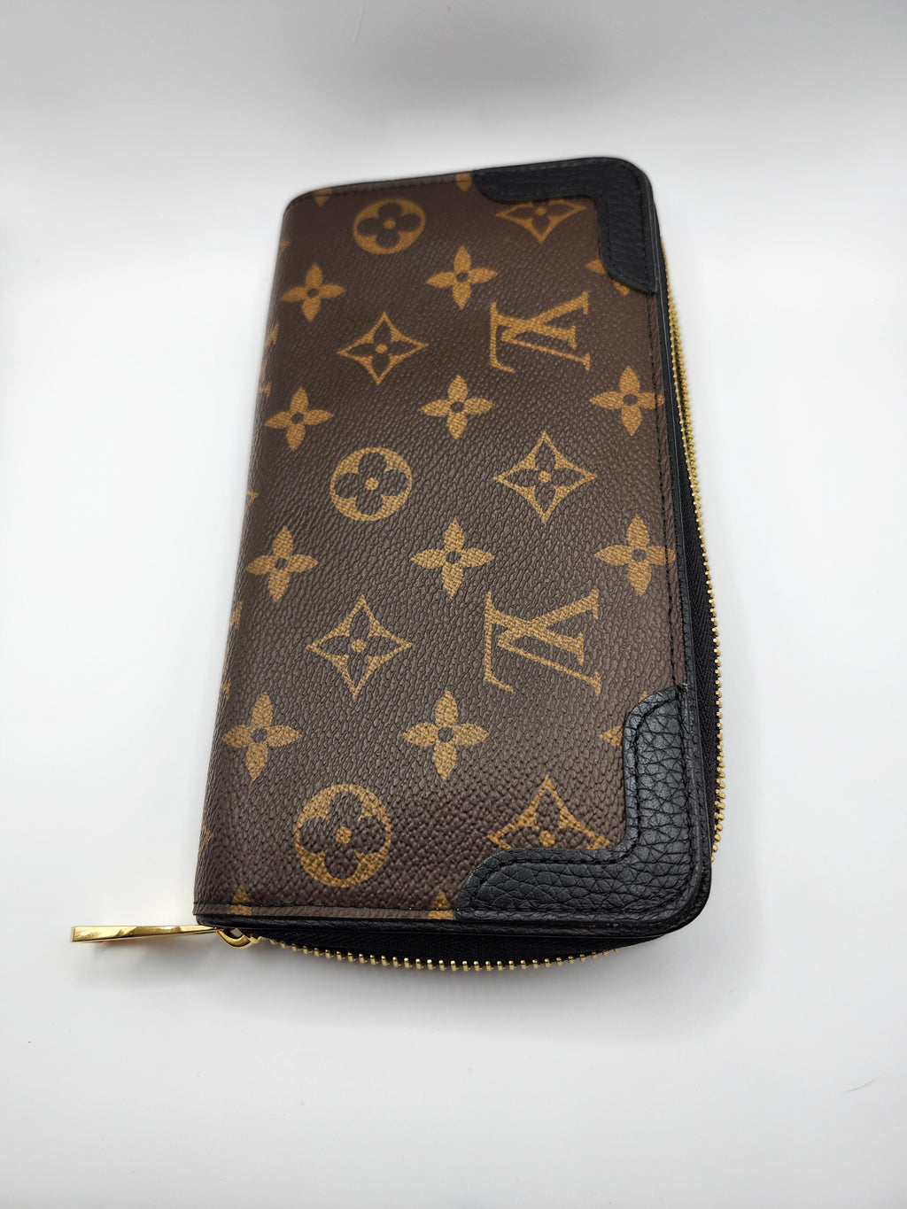 Louis Vuitton Retiro Wallet
