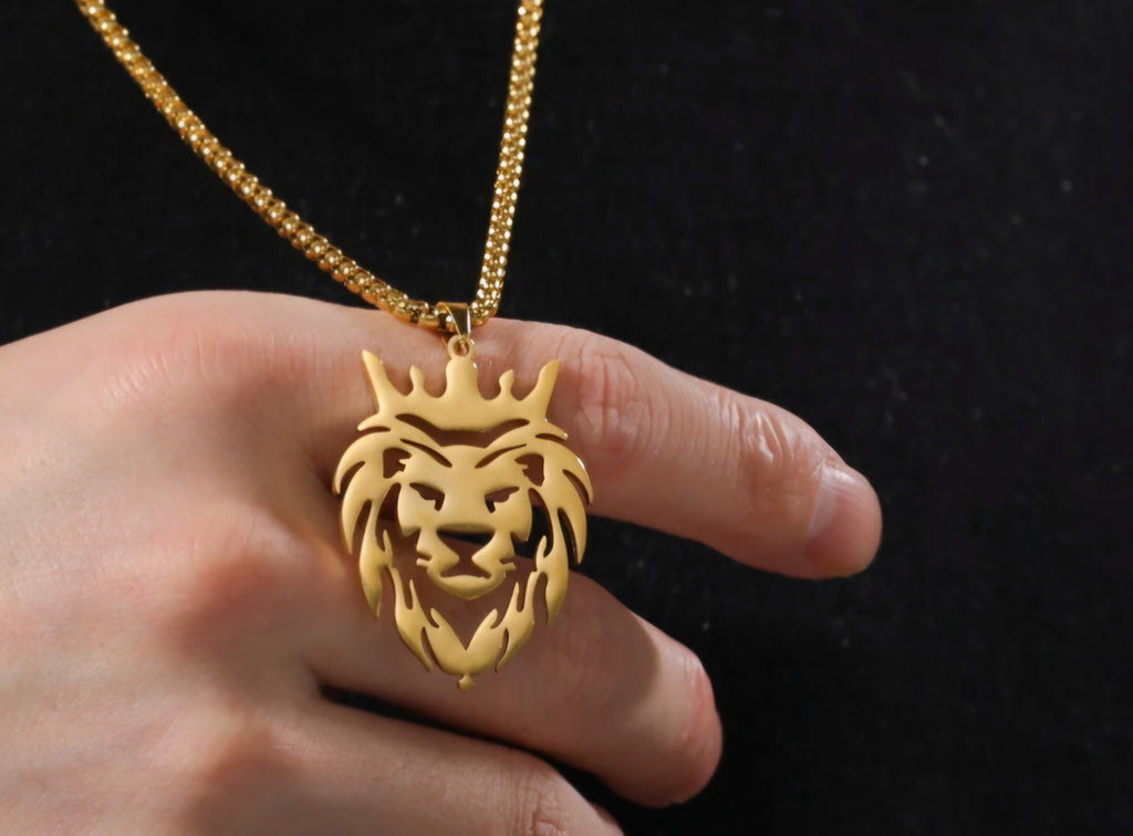 Gold Tone Lion Pendant w/ Chain