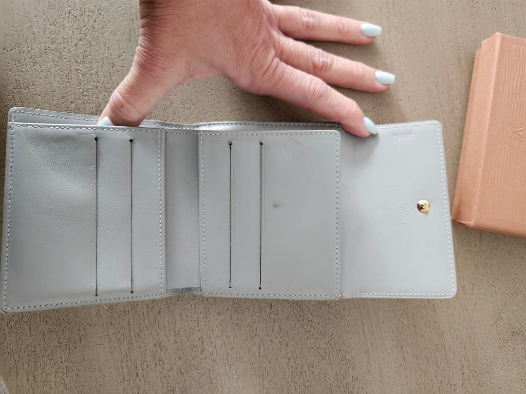 Louis Vuitton Vernis Elise Monogram Wallet